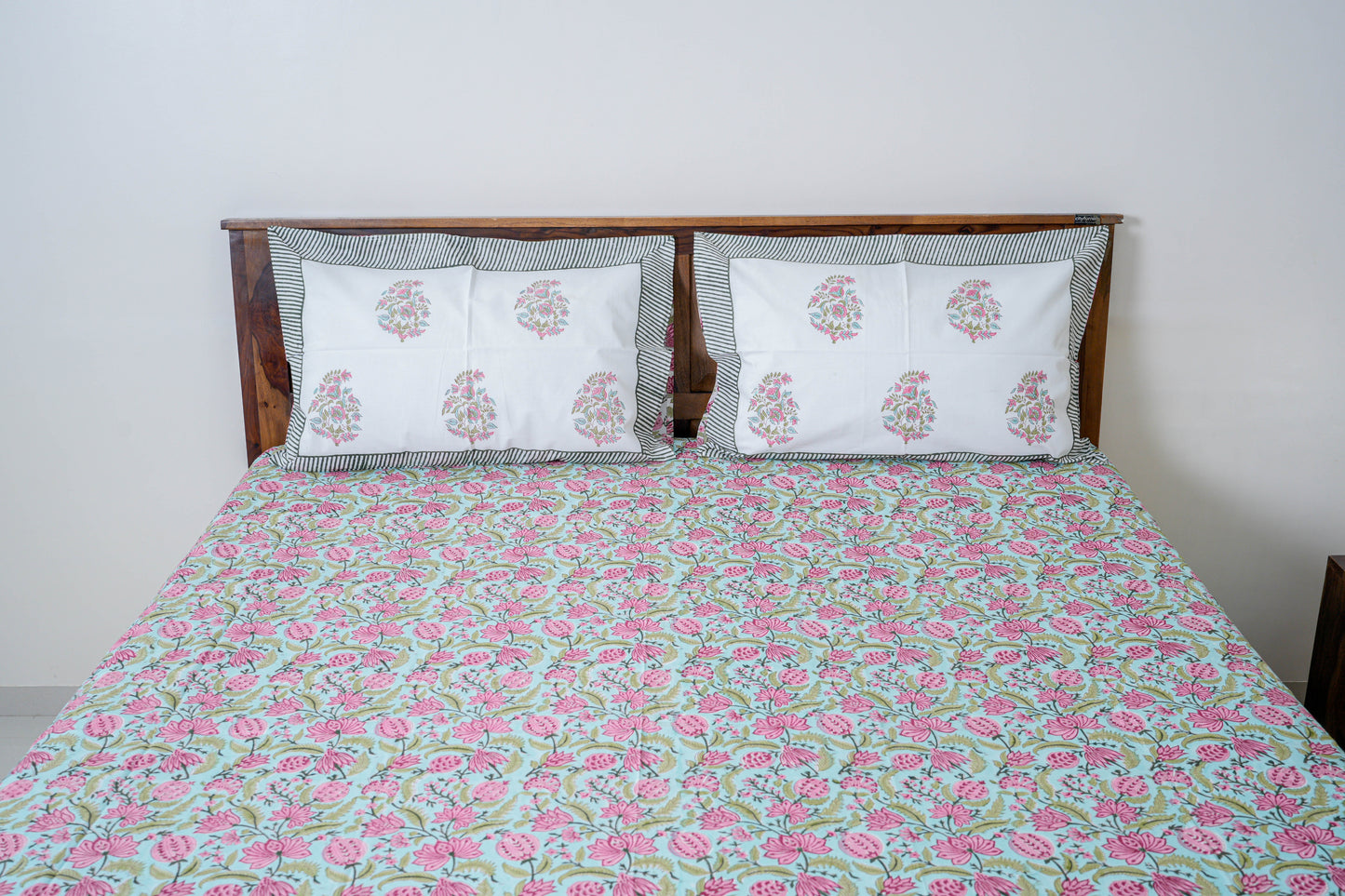 Pink roses on blue|Handblock printed Bedsheet|Doublebed: Queen and King Size|300 TC Premium Cotton|Complementing pillow covers