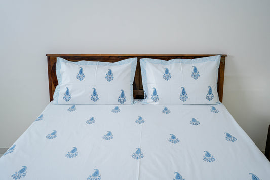 Blue Paisely motif| Handblock printed Bedsheet|Double bed: Queen Size and King sie |300 TC Premium Cotton|Complementing pillow covers