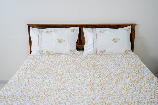 Chidiyaan| Handblock printed Bedsheet|Double bed: King Size |400 TC Premium Cotton| Complementing pillow covers