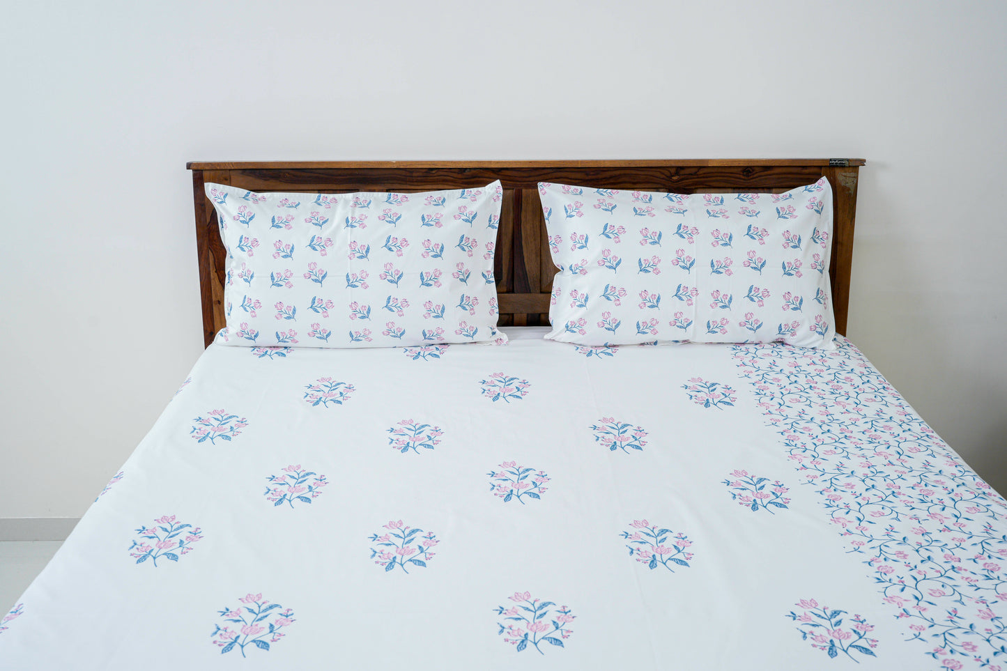 Medley of roses | Handblock printed Bedsheet|Double bed: King  Size |400 TC Premium Cotton| Complementing pillow covers