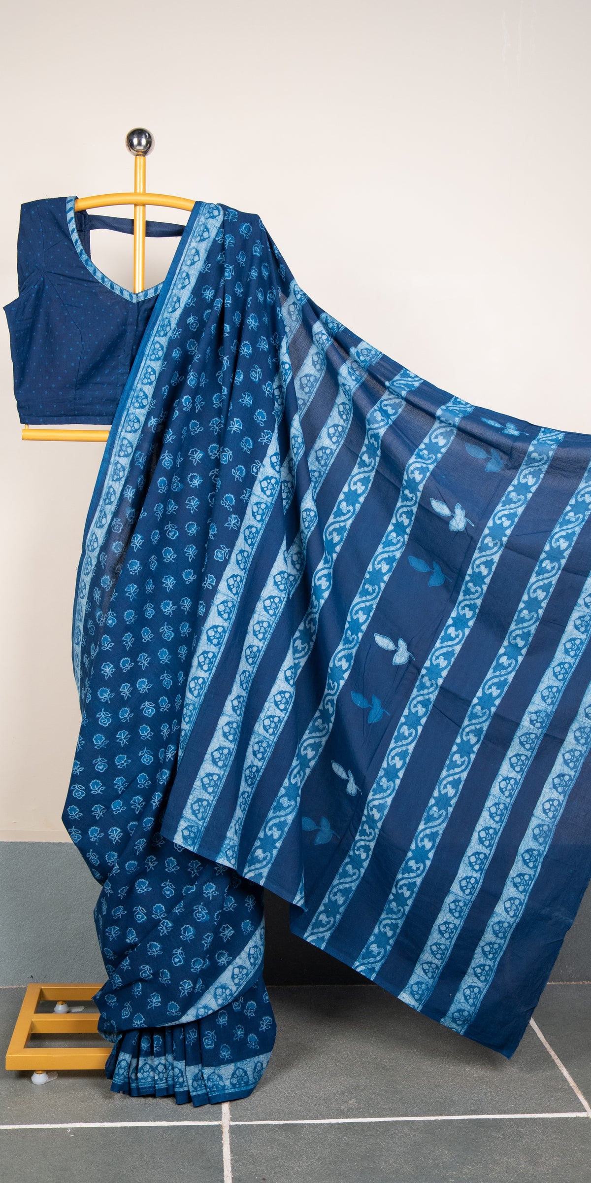 Akola Dabu Blockprinted Cotton Saree # 91