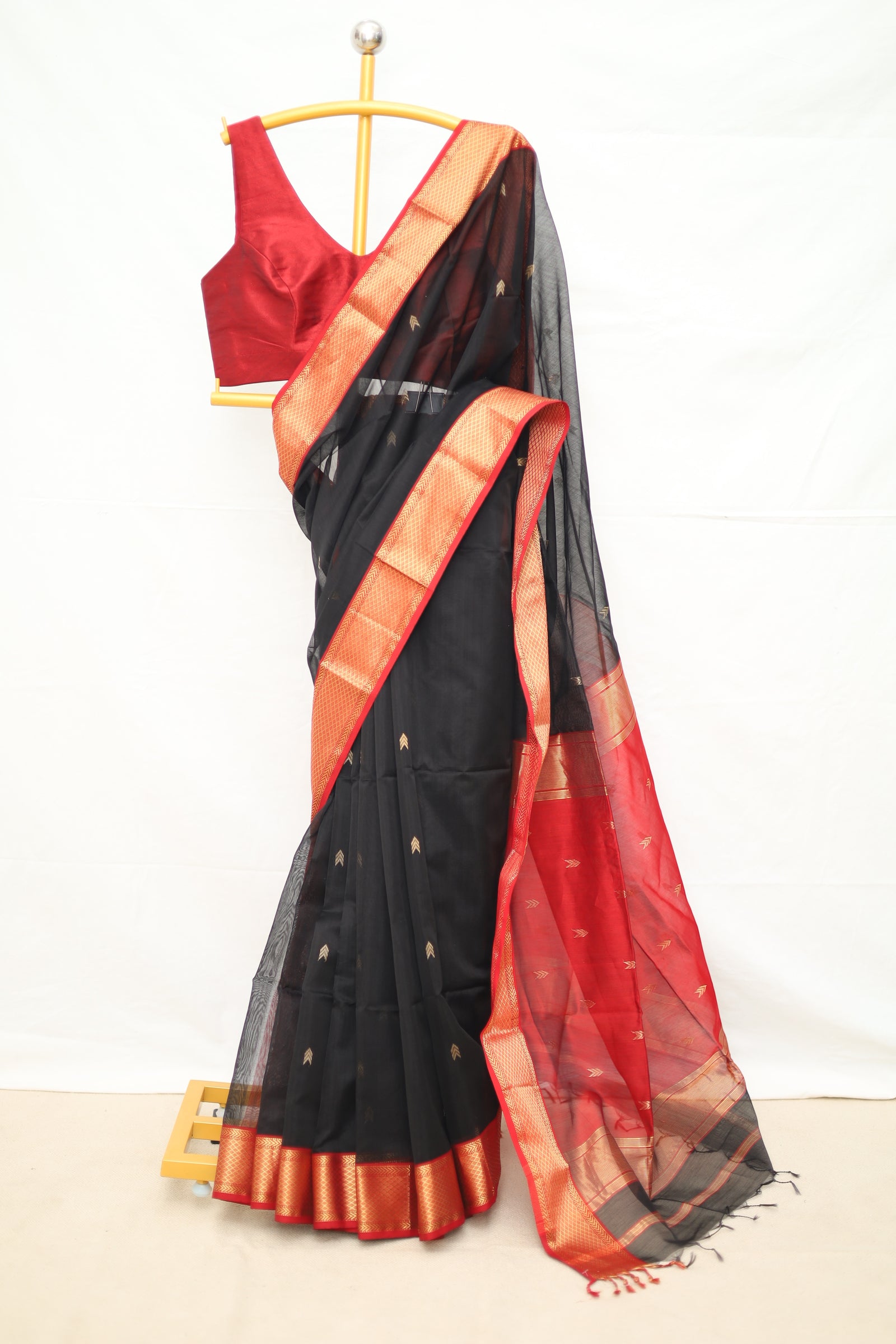 Maheshwari Zari Butti Double Zari Border Saree # 39