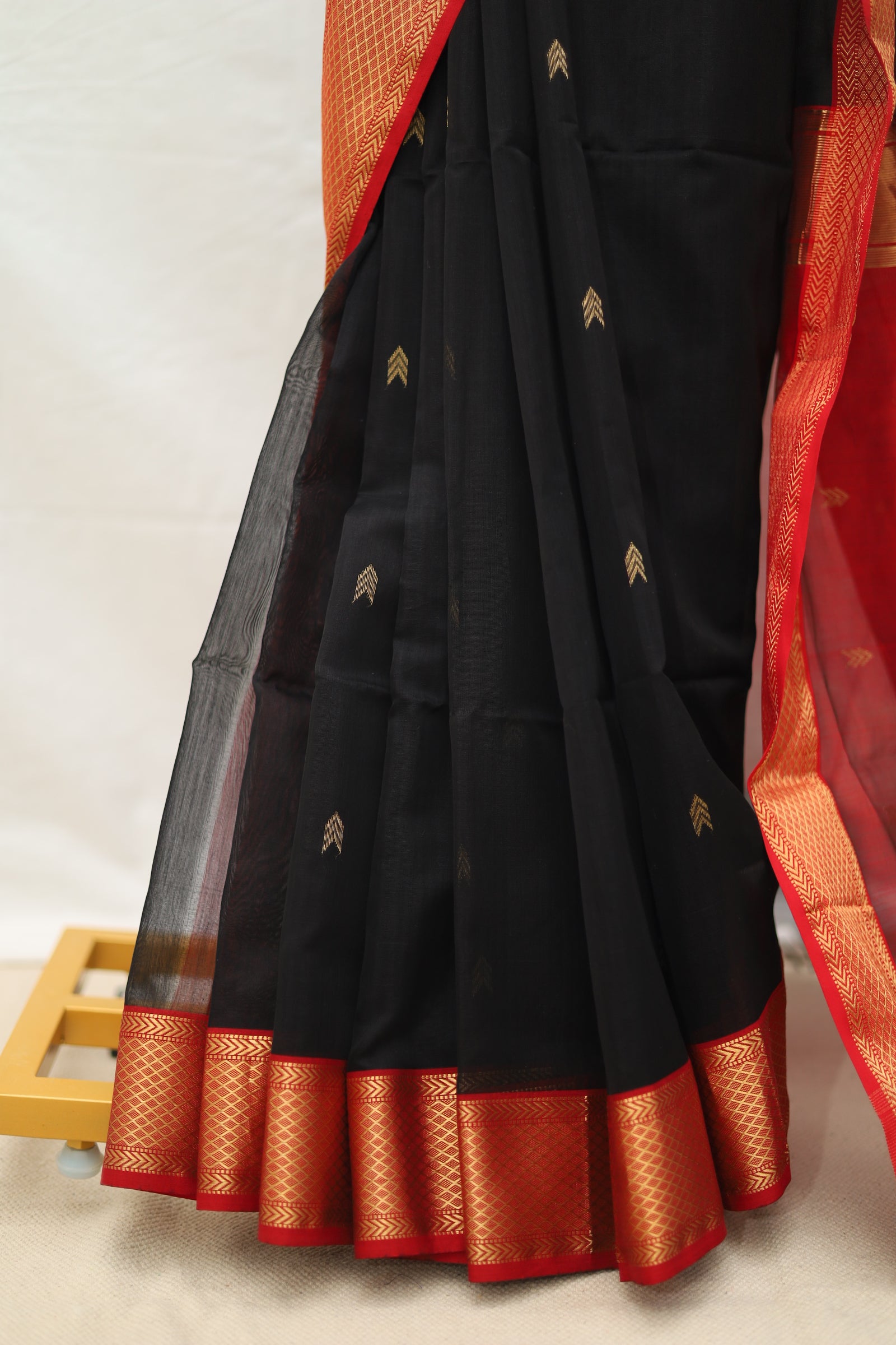 Maheshwari Zari Butti Double Zari Border Saree # 39