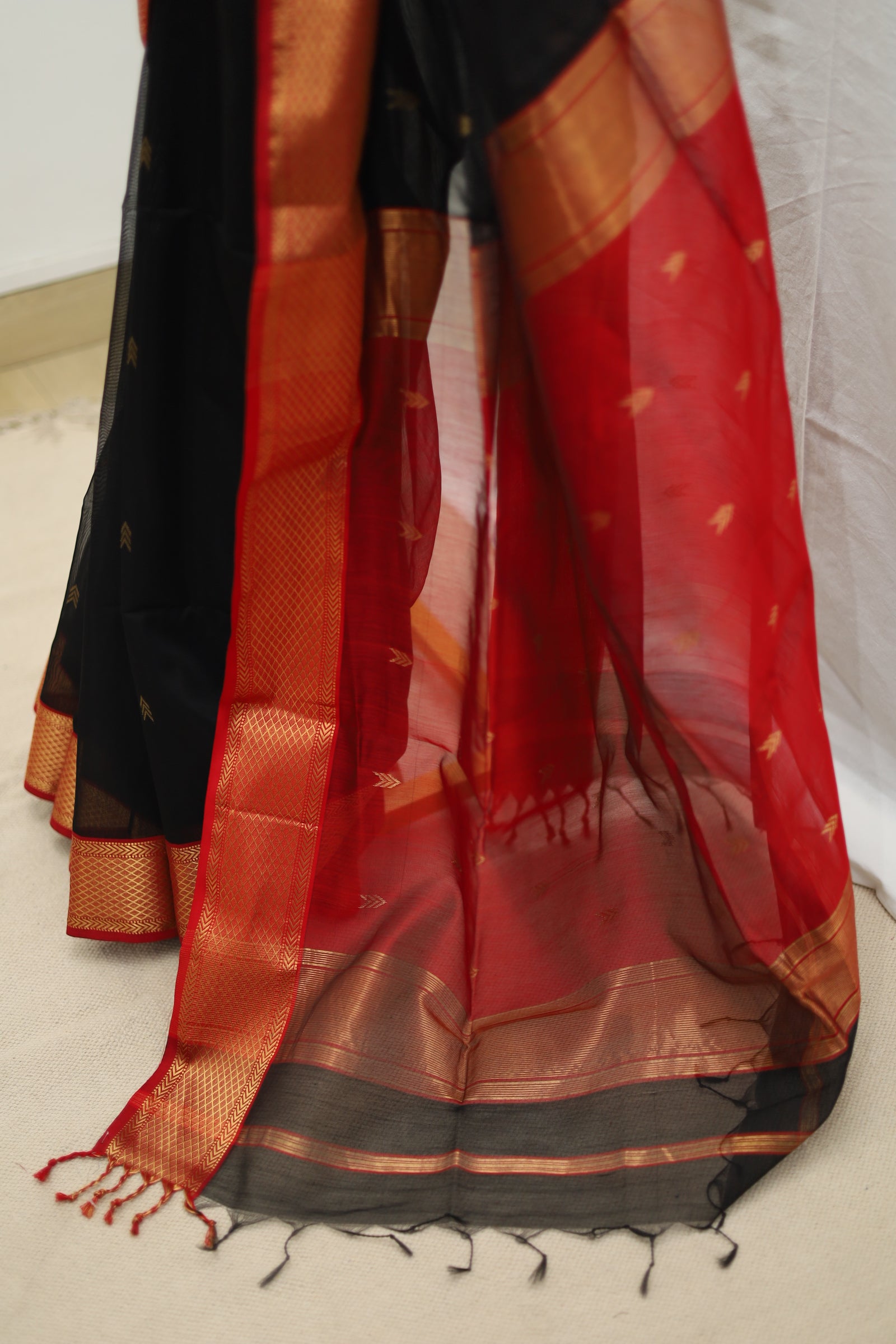 Maheshwari Zari Butti Double Zari Border Saree # 39
