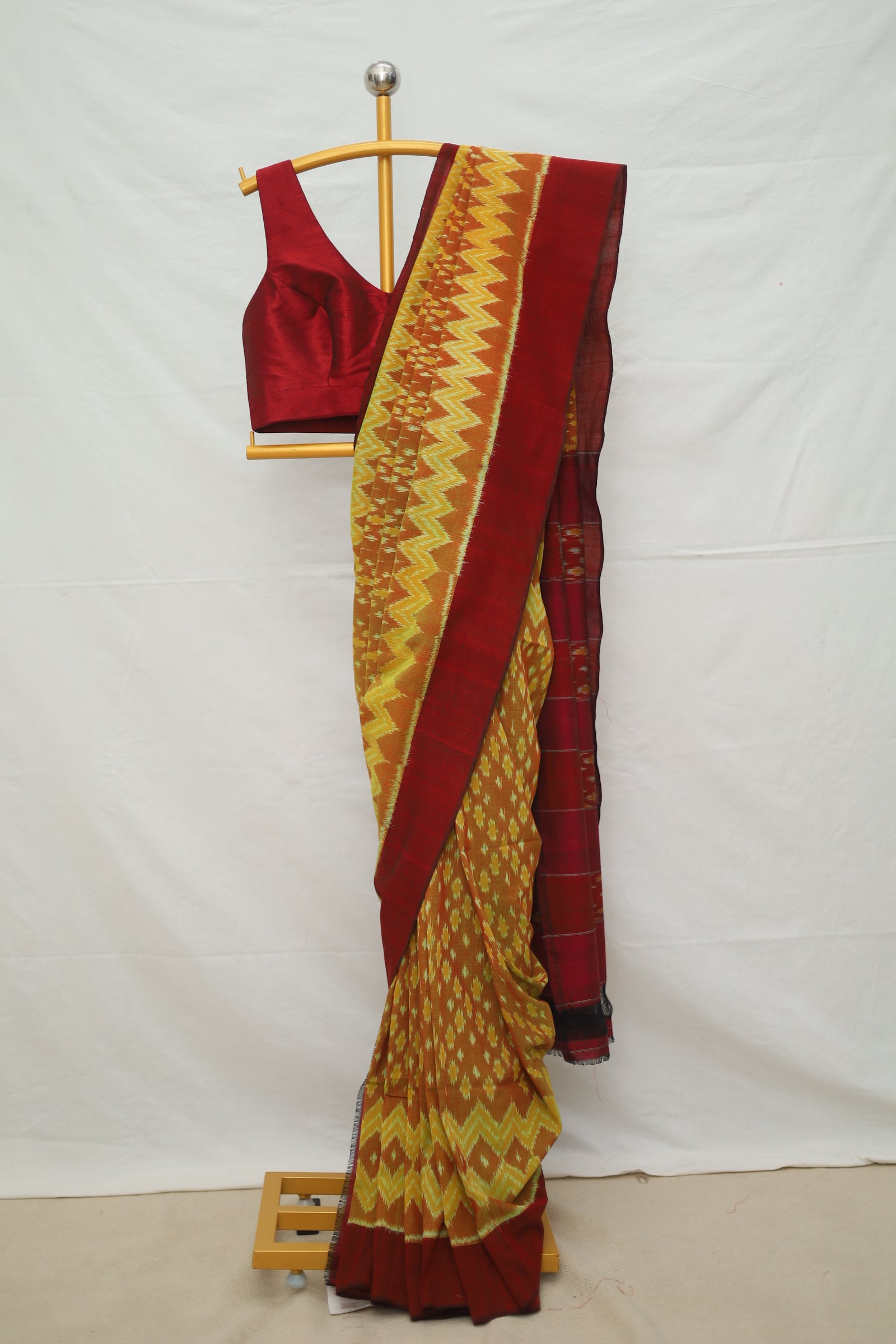 Pochampally Ikkat Saree # 52