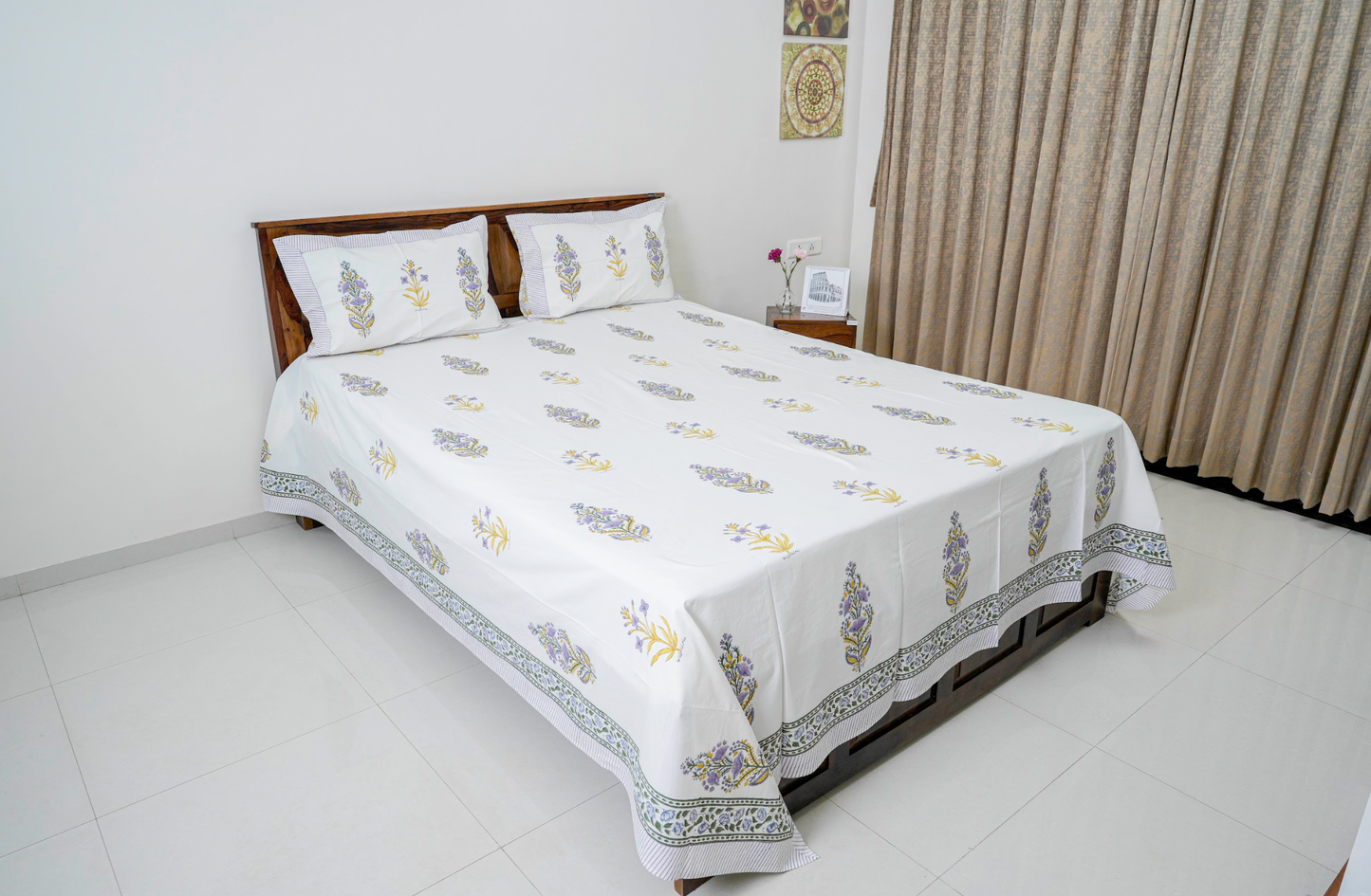 Pretti in Purple|Handblock printed Bedsheet|Double bed: King Size |300 TC Premium Cotton|Reversibe pillow covers