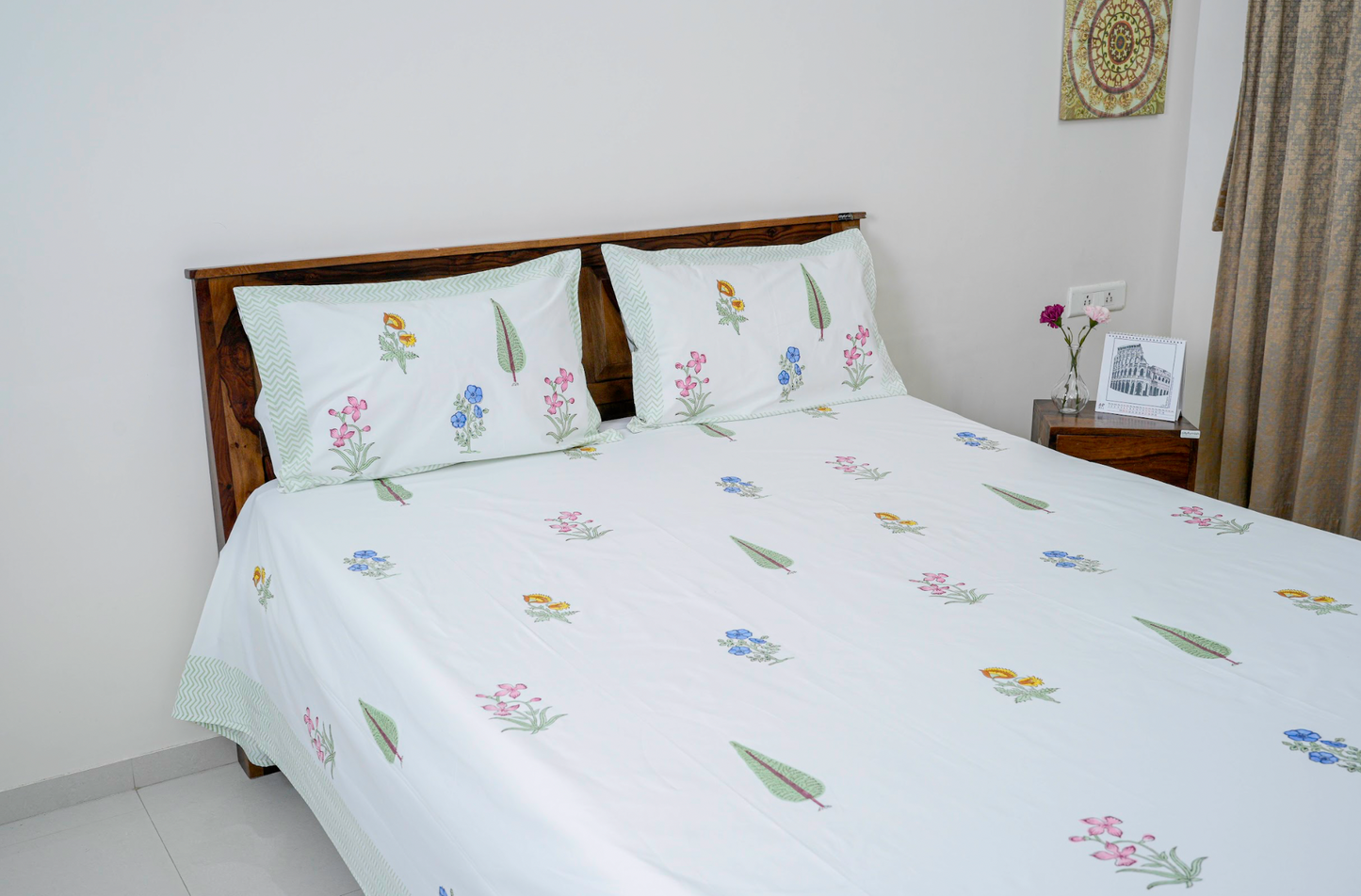 Rangbhari Bagiyaan  |Handblock printed Bedsheet|Double bed: King Size |300 TC Premium Cotton|Reversibe pillow covers