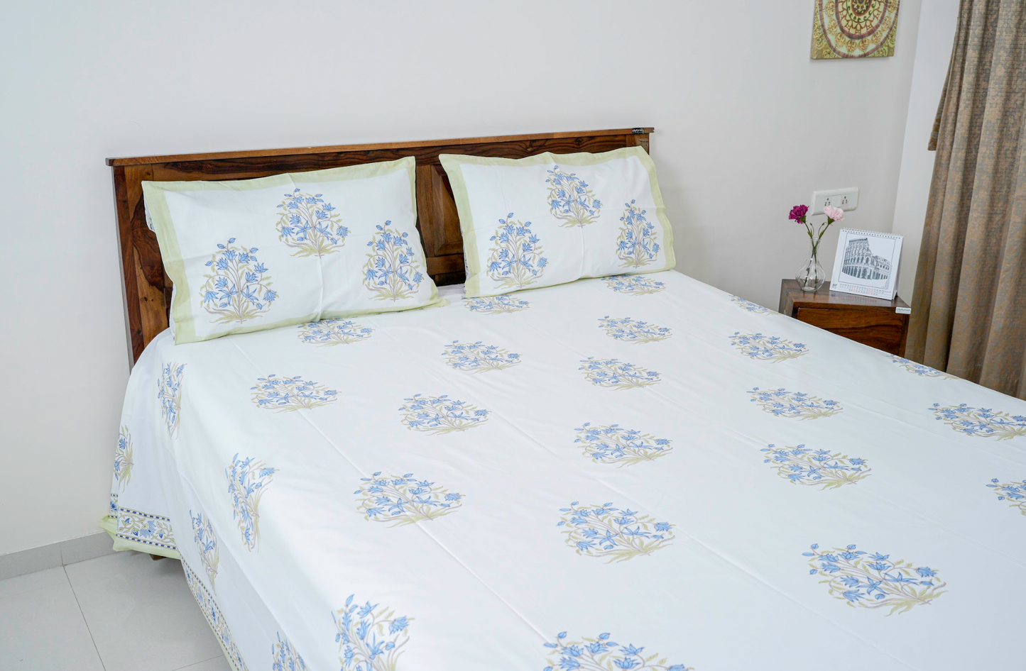 Pretty Jasmines |Handblock printed Bedsheet|Double bed: King Size |300 TC Premium Cotton|Reversibe pillow covers