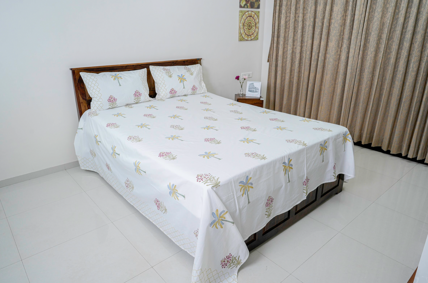 Palm and flowers|Handblock printed Bedsheet|Double bed: King Size |300 TC Premium Cotton|Reversibe pillow covers