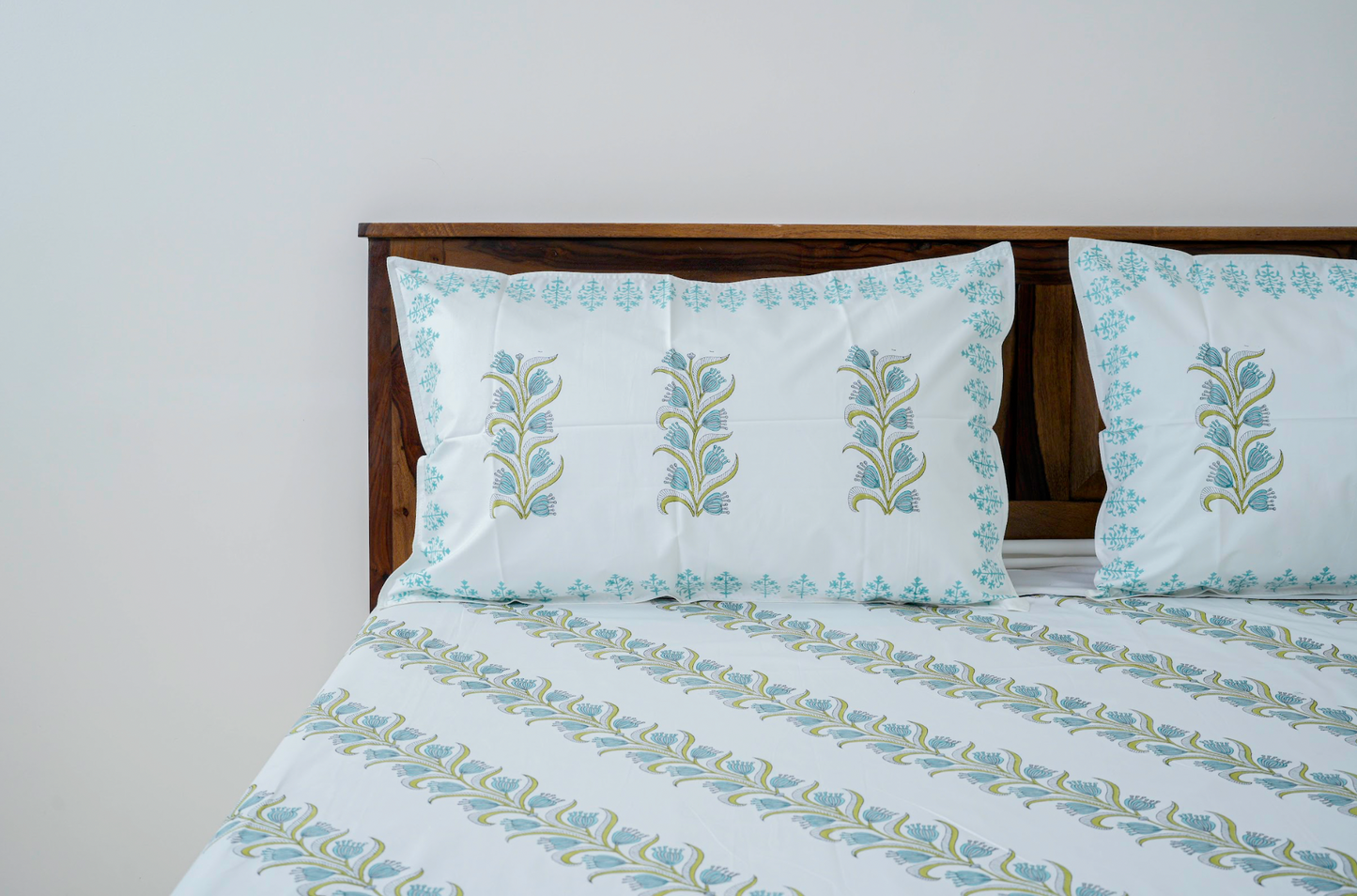 Poppy field | Handblock printed Bedsheet|Double bed: King  Size |400 TC Premium Cotton| Complementing pillow covers