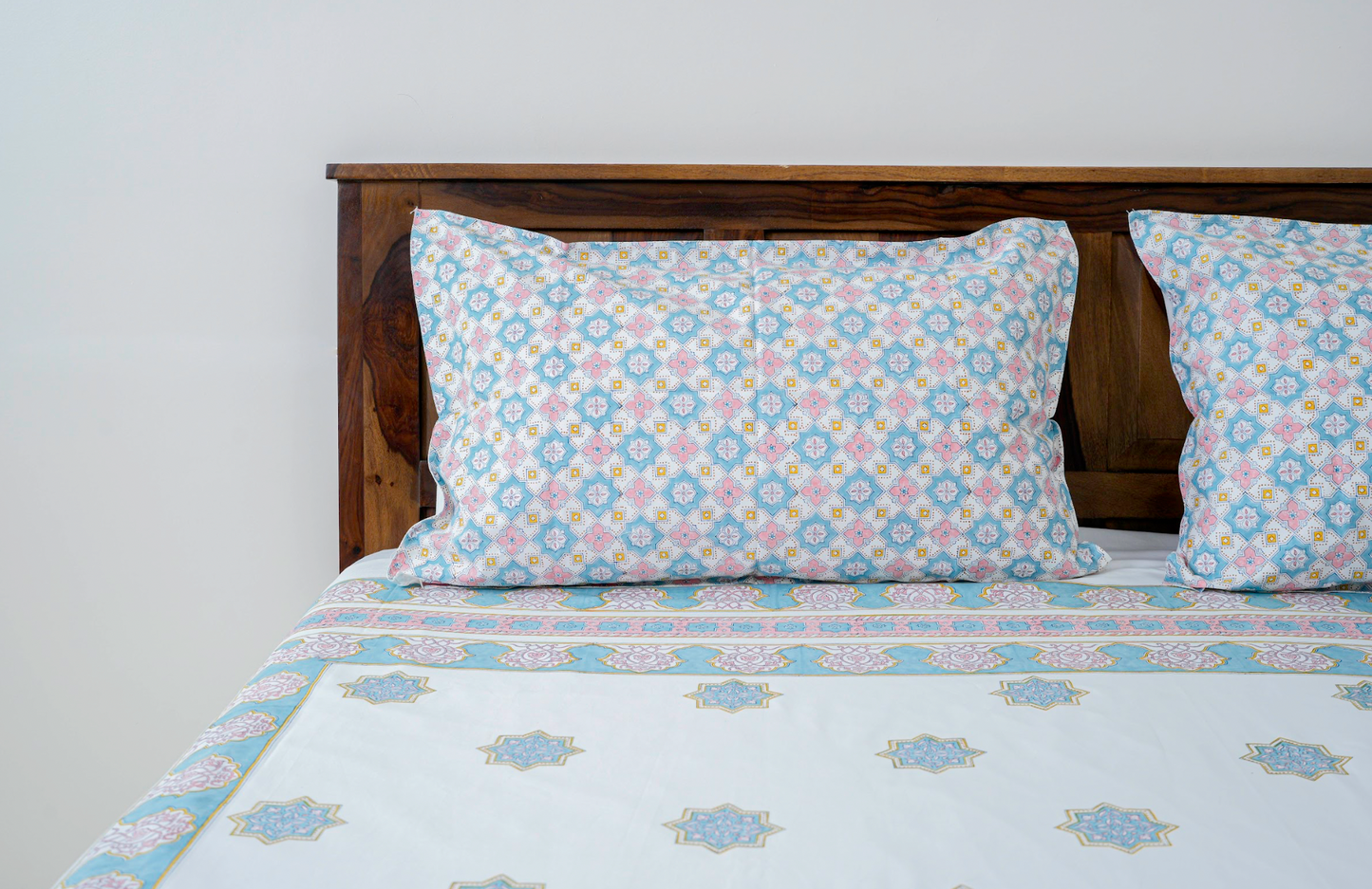 Rangeelein Sitarein | Handblock printed Bedsheet|Double bed: King  Size |400 TC Premium Cotton| Complementing pillow covers