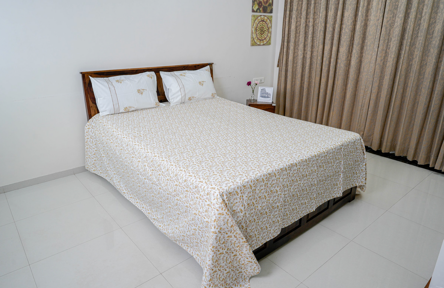 Chidiyaan| Handblock printed Bedsheet|Double bed: King Size |400 TC Premium Cotton| Complementing pillow covers