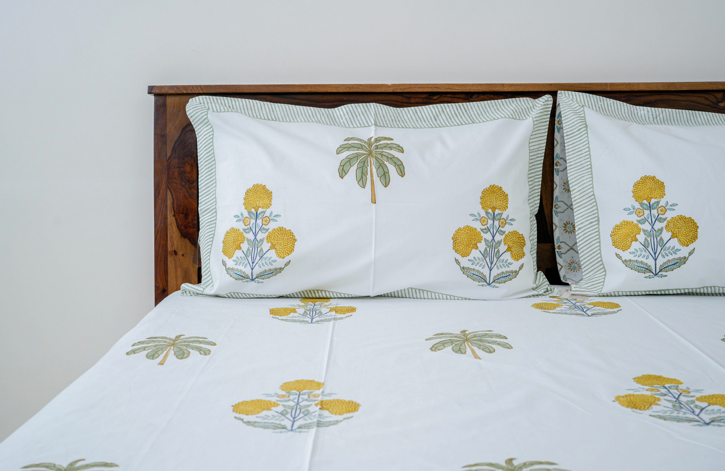 Genda phool | Handblock printed Bedsheet|Double bed: Queen Size|210 TC Premium Cotton|Complementing pillow covers