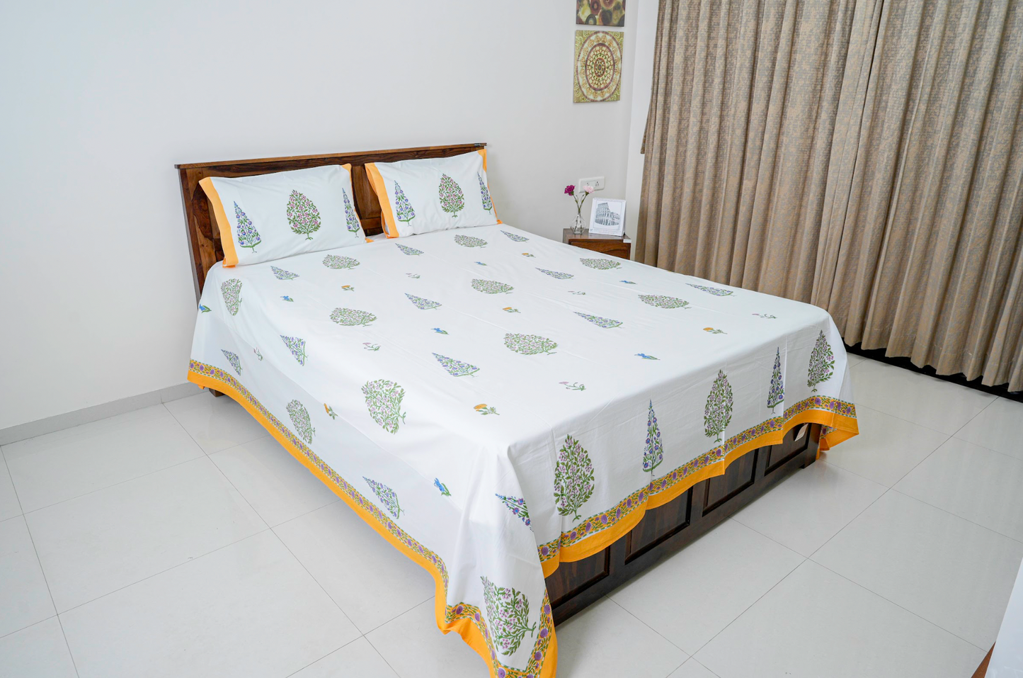 Happy Home|Handblock printed Bedsheet|Double bed: King Size |300 TC Premium Cotton|Reversibe pillow covers