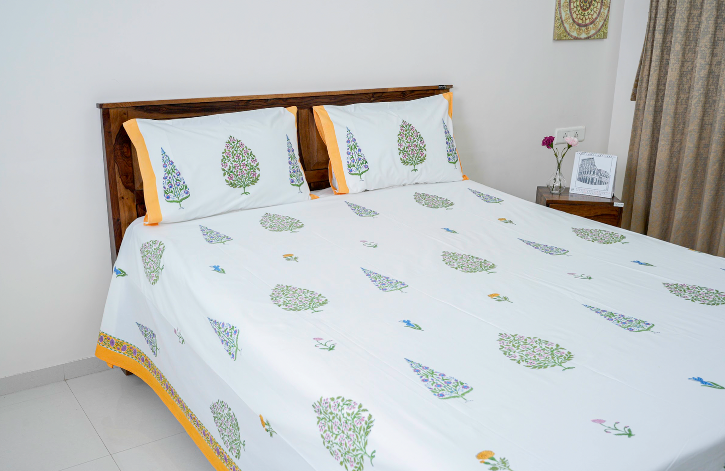 Happy Home|Handblock printed Bedsheet|Double bed: King Size |300 TC Premium Cotton|Reversibe pillow covers