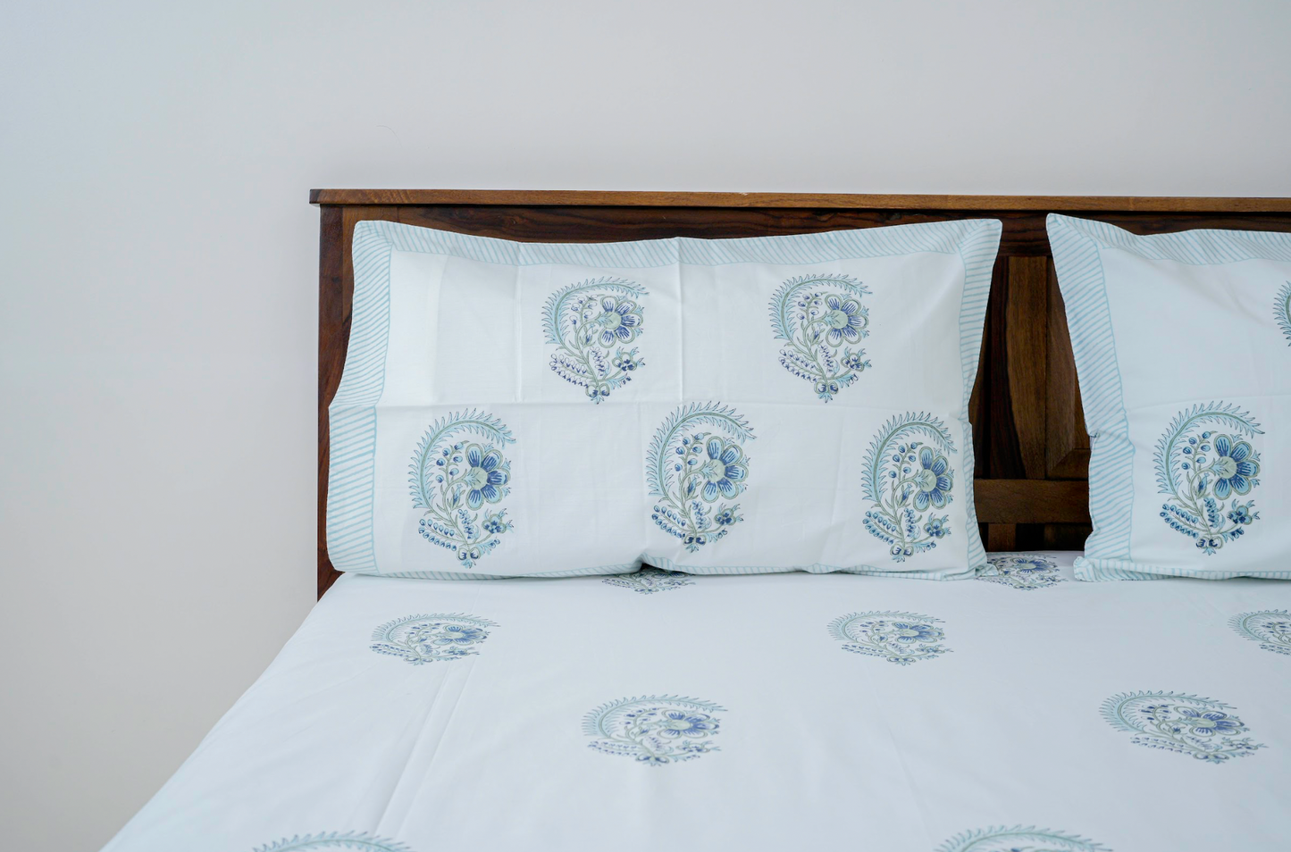 Morning Glory in Blue|Handblock printed Bedsheet|Double bed: King Size |300 TC Premium Cotton|Reversibe pillow covers