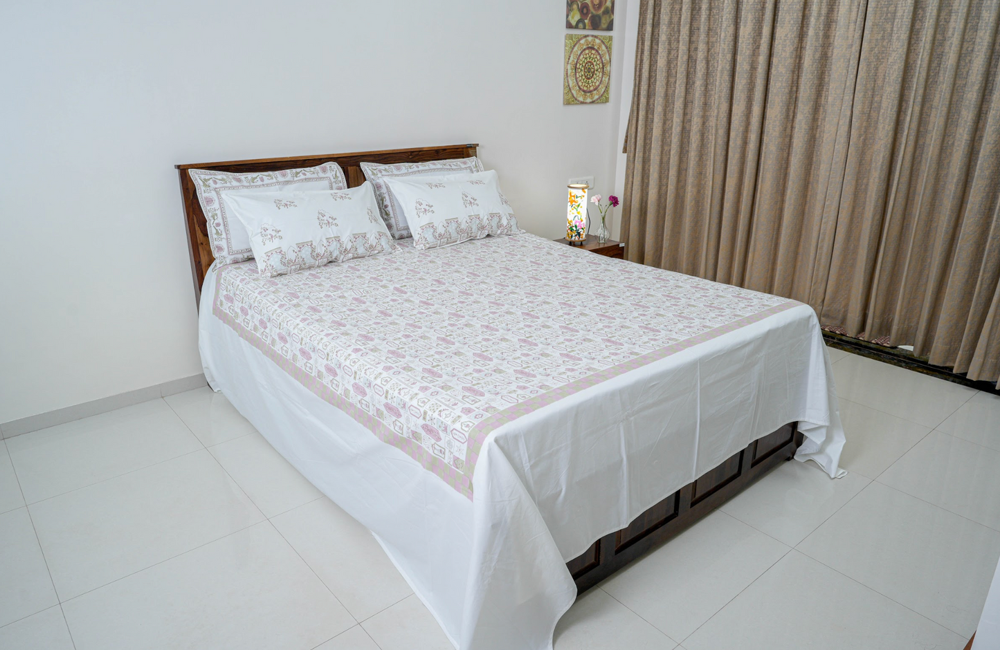 Lavender Love | Handblock printed Bedsheet|Double bed: King Size |400 TC Premium Cotton|4 Complementing pillow covers in two designs