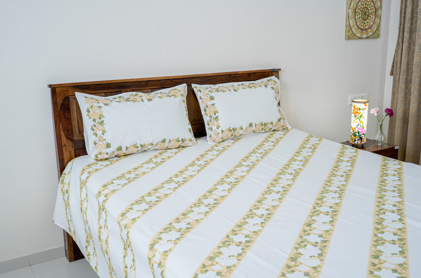 Pile Gulab | Handblock printed Bedsheet|Double bed: King Size |400 TC Premium Cotton|Complementing pillow covers