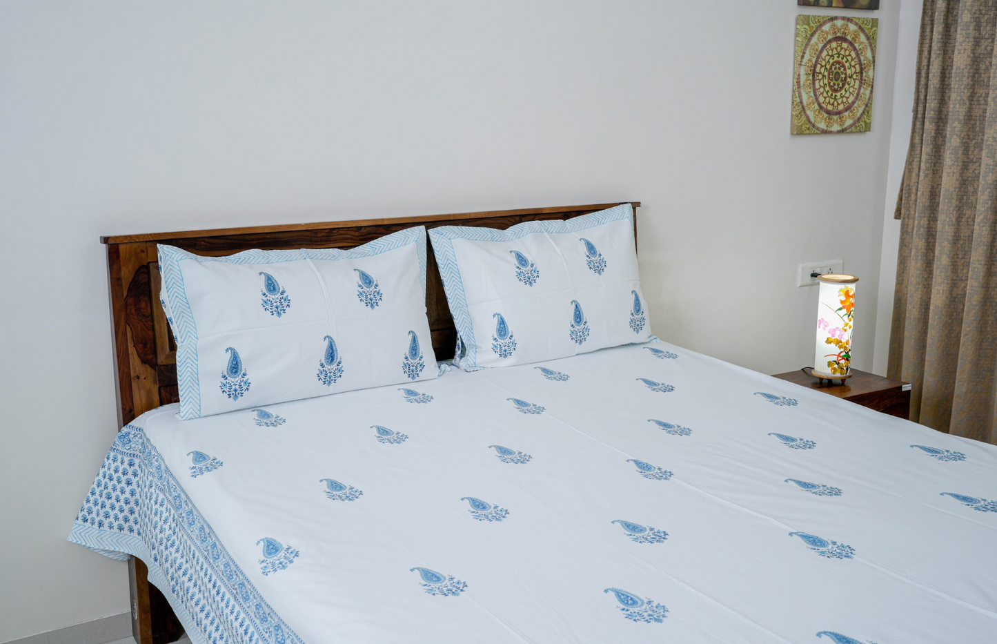 Blue Paisely motif| Handblock printed Bedsheet|Double bed: Queen Size and King sie |300 TC Premium Cotton|Complementing pillow covers