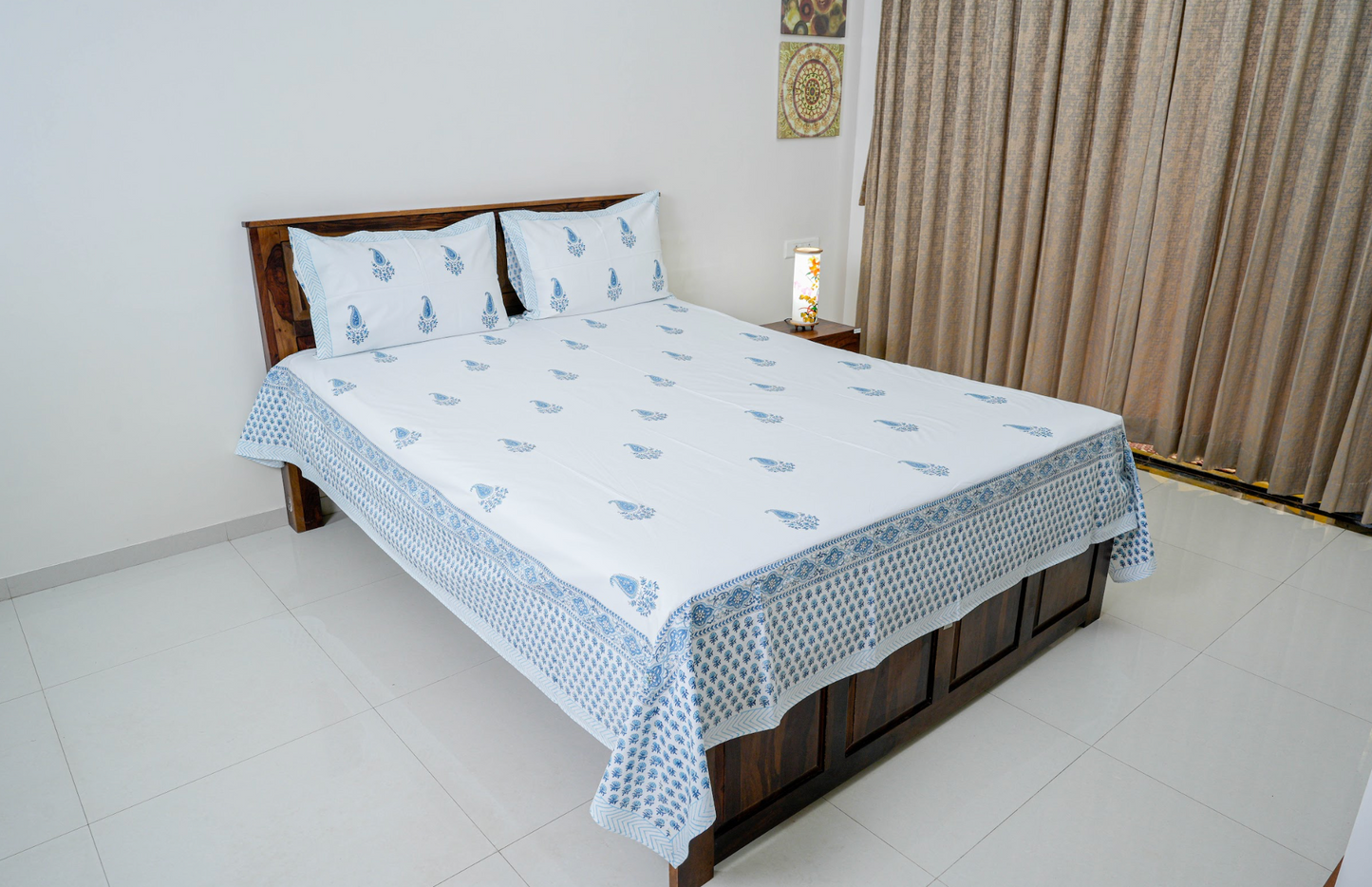 Blue Paisely motif| Handblock printed Bedsheet|Double bed: Queen Size and King sie |300 TC Premium Cotton|Complementing pillow covers