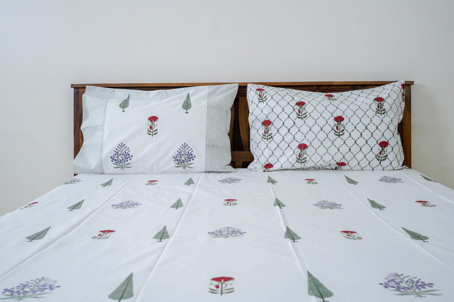 Bluebonnet and roses|| Handblock printed Bedsheet|Double bed: Queen Size|300 TC Premium Cotton|Complementing pillow covers