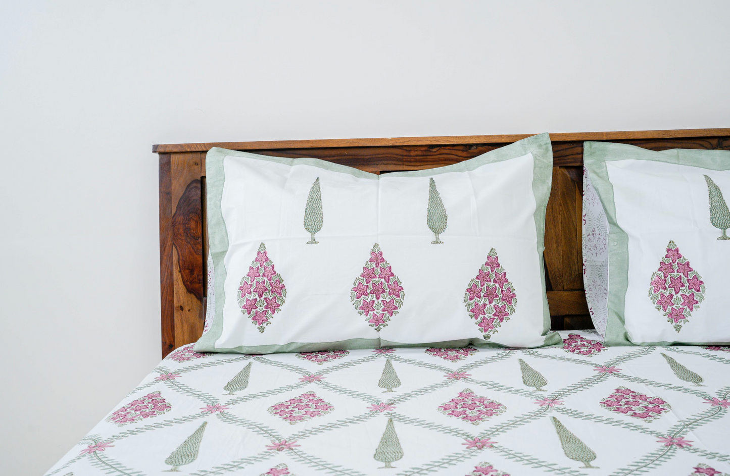 Cypress leaves and star flowers| Handblock printed Bedsheet|Double bed: Queen Size|300 TC Premium Cotton|Complementing pillow covers