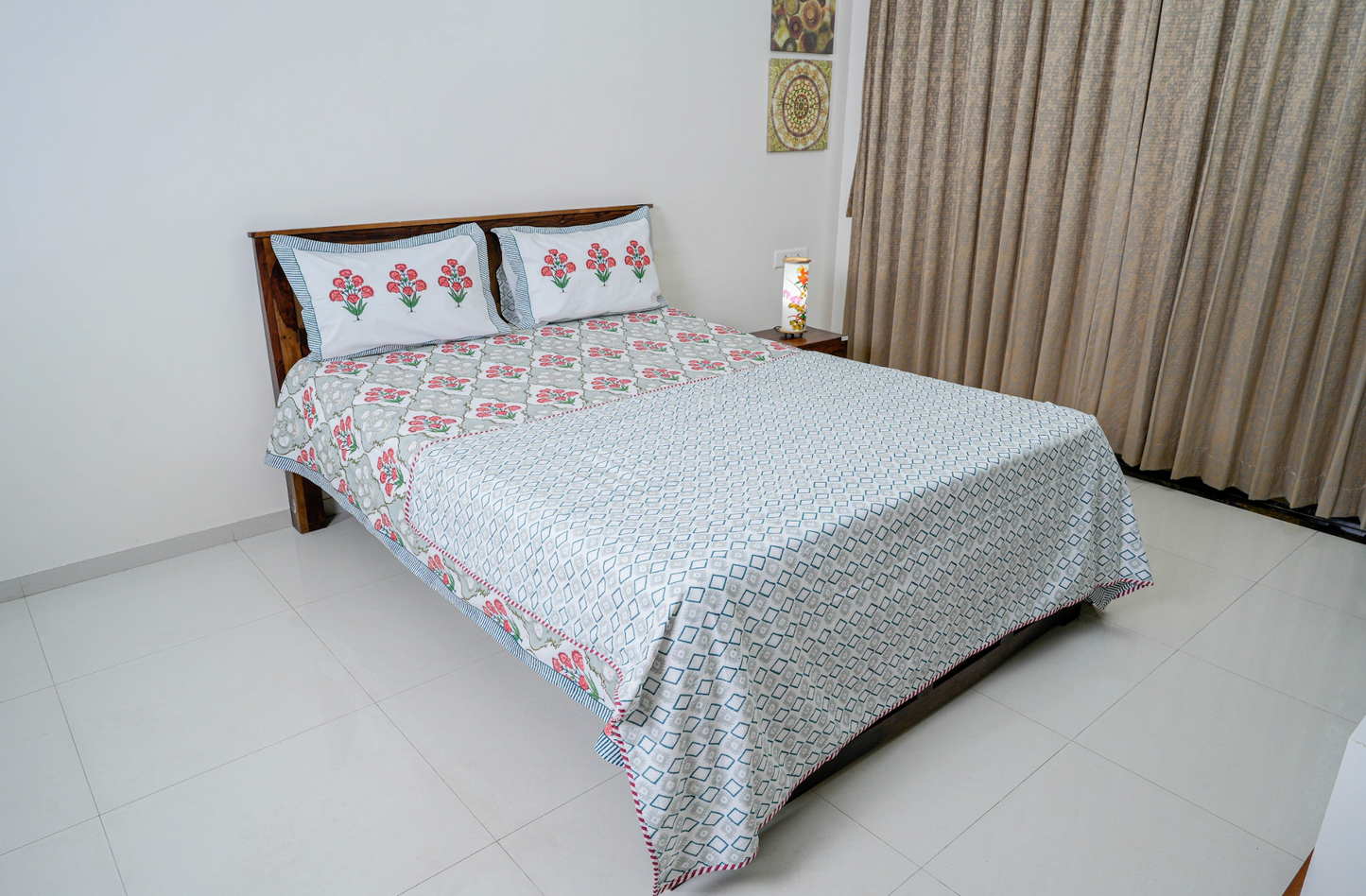 Guldasto ka jal  |Handblock printed Bedsheet|Doublebed: Queen and King Size|300 TC Premium Cotton|Complementing pillow covers