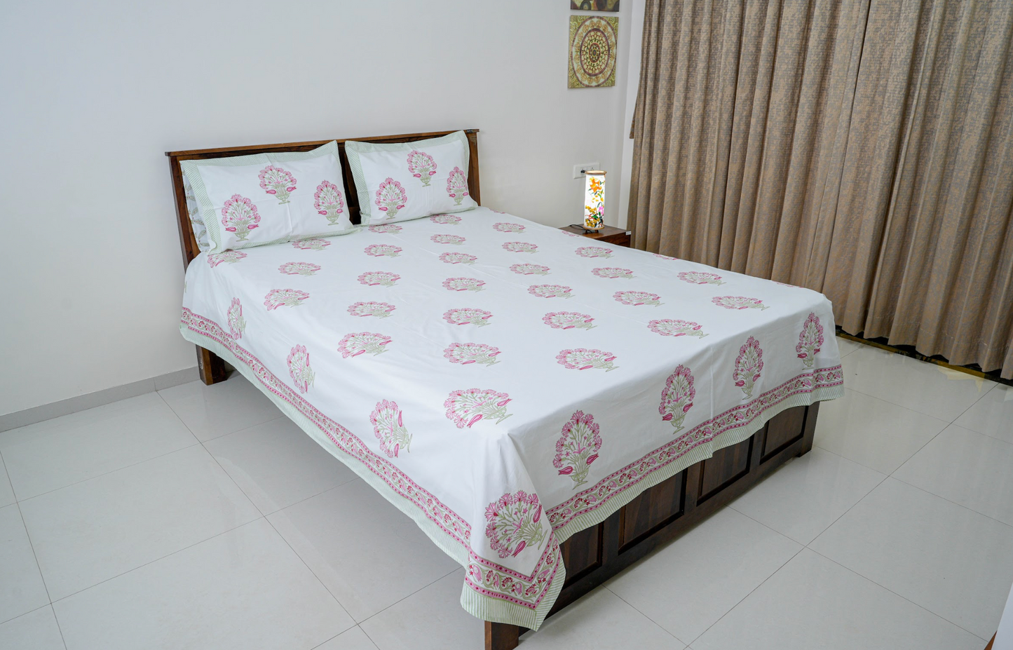 Guldasta l |Handblock printed Bedsheet|Double bed: Queen Size|300 TC Premium Cotton|Complementing pillow covers