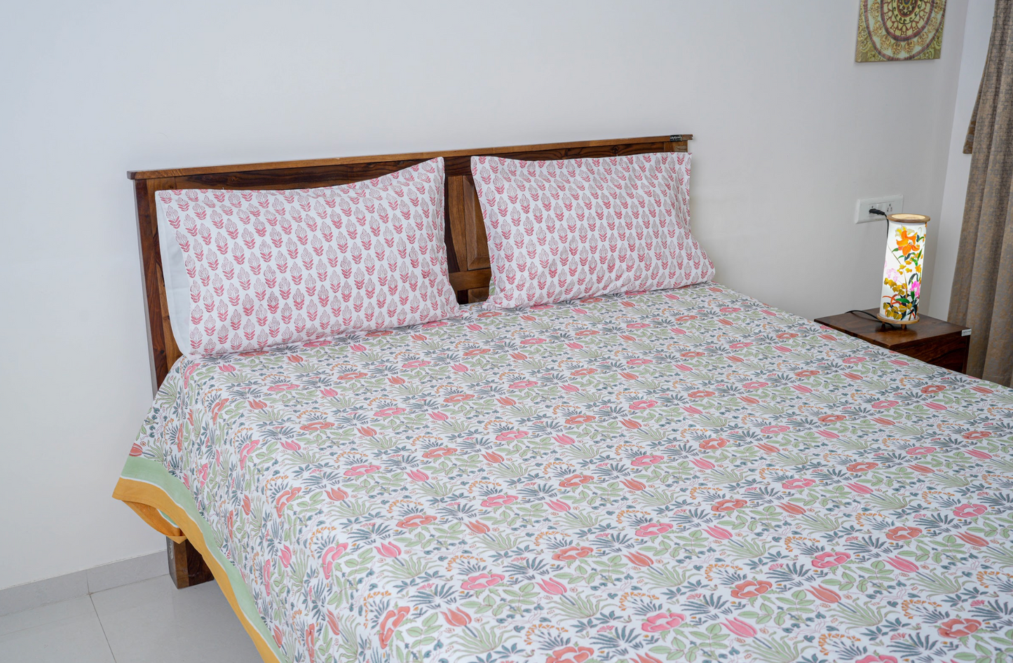 Bagicha l |Handblock printed Bedsheet|Doublebed: Queen and King Size|300 TC Premium Cotton|Complementing pillow covers