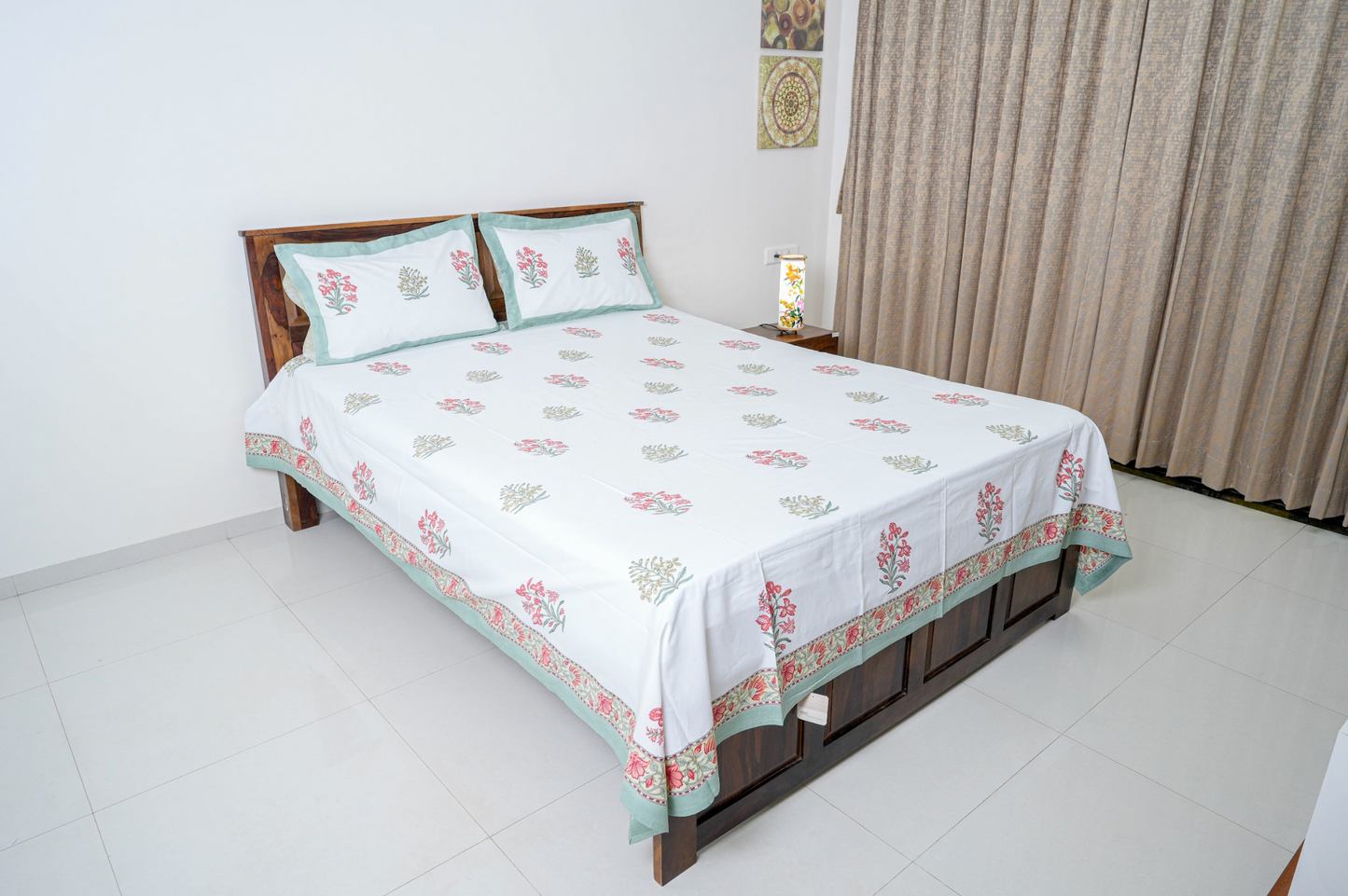 Lal pile phool |Handblock printed Bedsheet|Doublebed: Queen Size|300 TC Premium Cotton|Complementing pillow covers